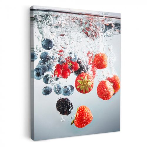 Tableau sur toile - Immersion dans les fruits de la forêt
