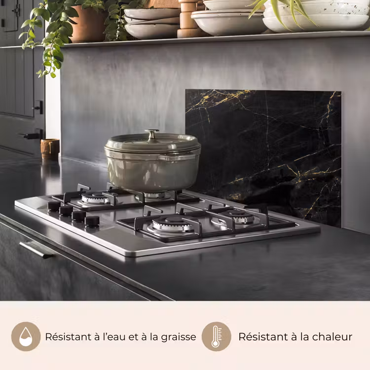 Fond de hotte - Aspect marbré - Luxe - Noir - Or — 2