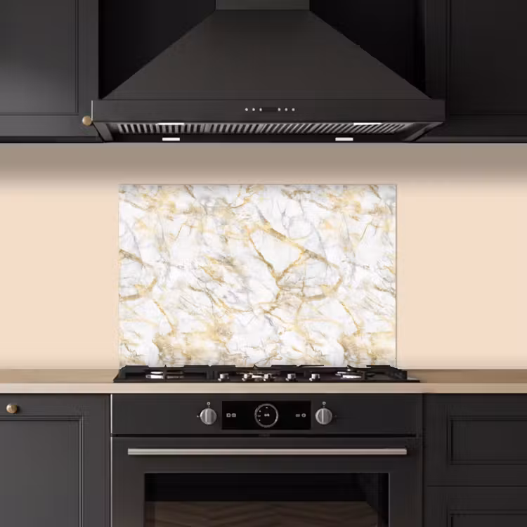 Fond de hotte - Marbre - Blanc - Expressif - Accents dorés — 5