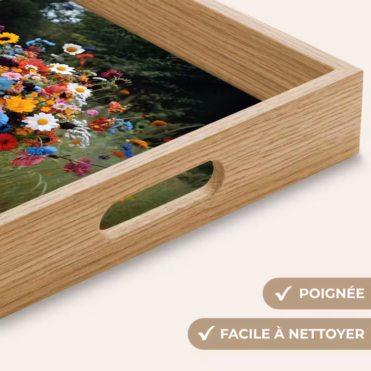 Plateau - Fleurs - Tabouret - Arrosoir - Champ — 8