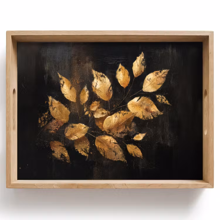 Plateau - Feuilles d'or sur fond sombre — 1