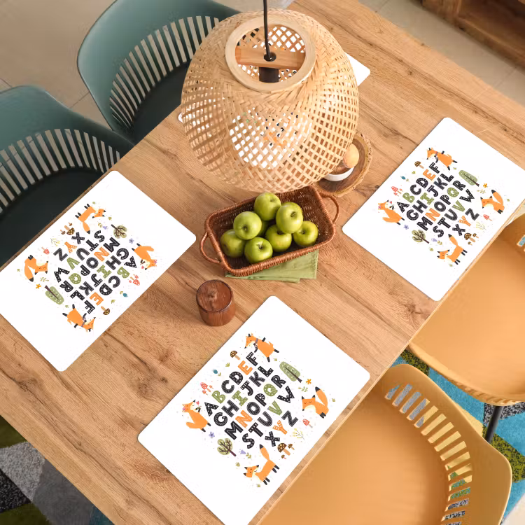 Sets de table - Illustration de l'alphabet avec des renards — 3