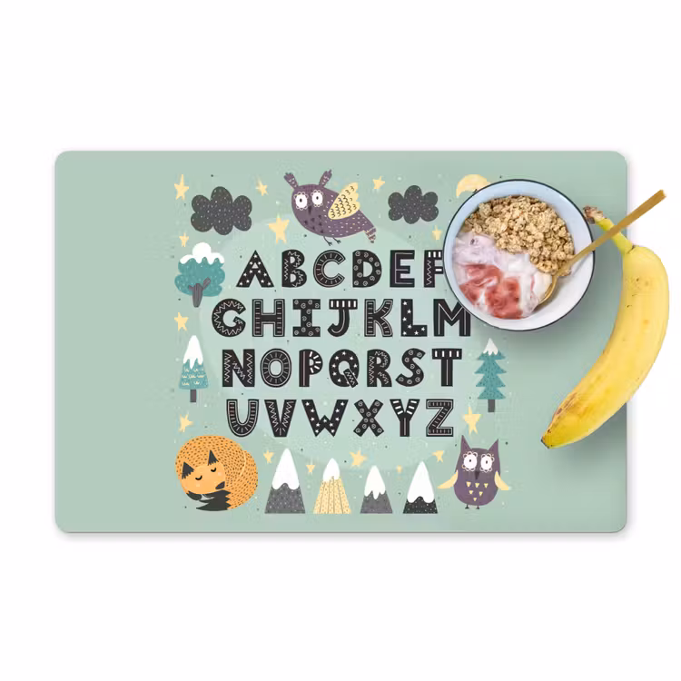 Sets de table - Illustration de l'alphabet sur fond vert — 1