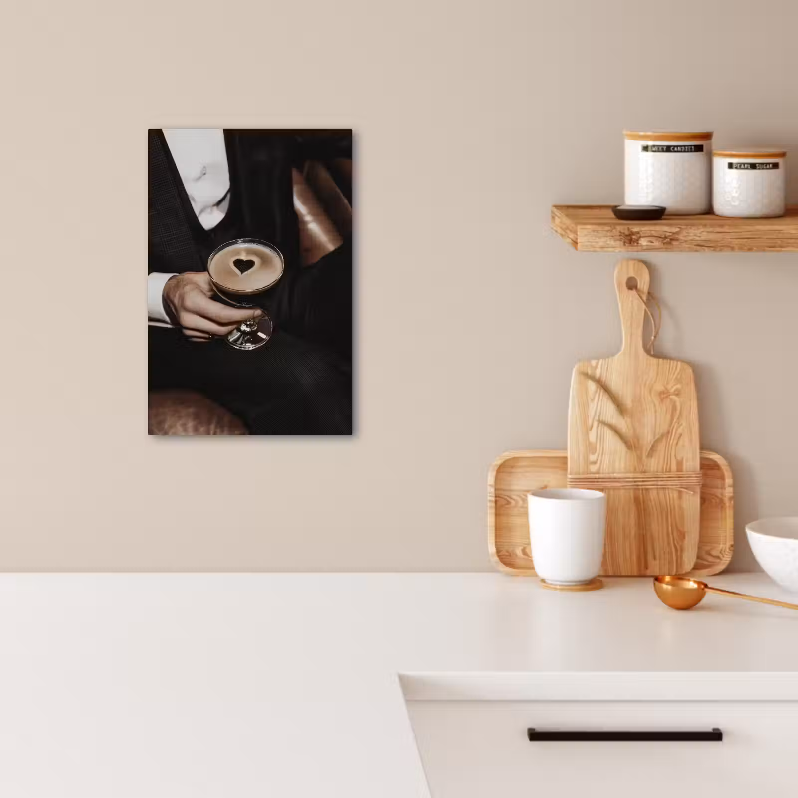 Tableau sur toile - Coeur - Cocktail - Espresso Martini - Main — 1