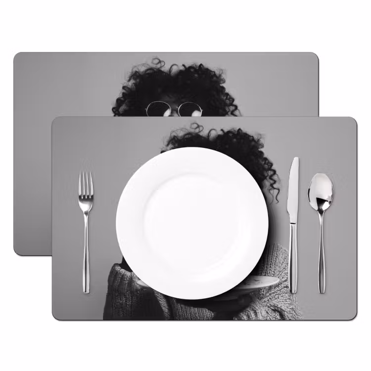 Sets de table en vinyle - Femme - Pâtes - Noir - Blanc — 2
