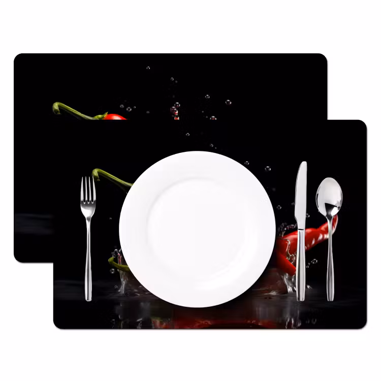 Sets de table en vinyle - Poivre - Rouge - Noir - Eau - Légumes — 2
