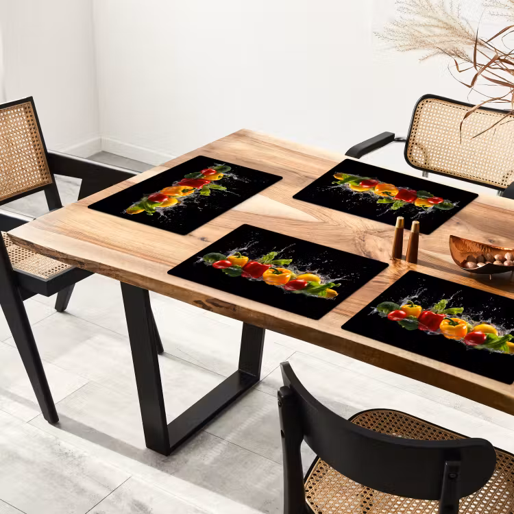 Sets de table en vinyle - Piment doux - Eau - Légumes - Noir — 4