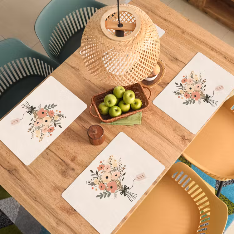 Sets de table en vinyle - Fleurs - Citation - Beige - Ruban — 3