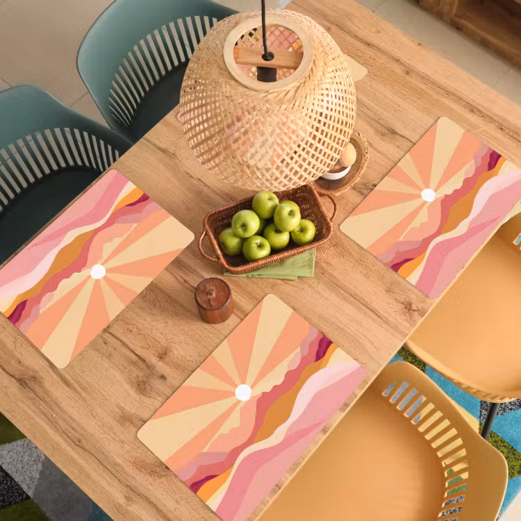 Sets de table en vinyle - Montagnes - Abstrait - Rayons de soleil - Rose — 3