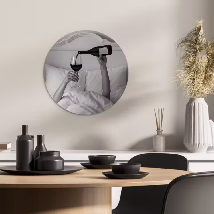Tableau rond - Draps - Bras - Vin - Verre — 2