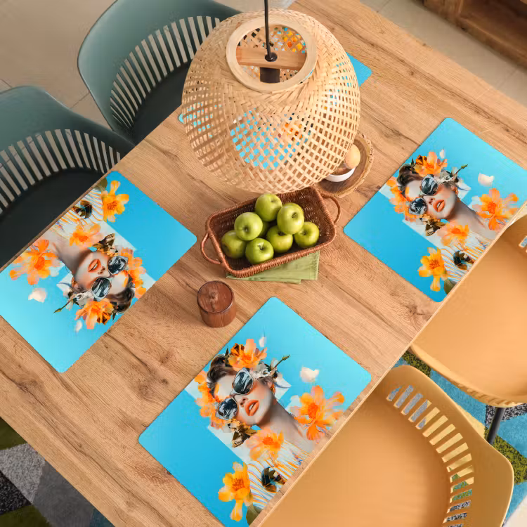 Sets de table en vinyle - Fleurs - Femme - Lunettes de soleil - Bleu — 3