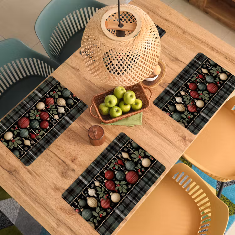 Set de table – 6 pièces - Boules de Noël - Rouge - Branches de houx - Motif — 3
