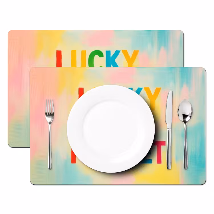 Sets de table en vinyle - Citation - Chanceux - Couleurs de l'arc-en-ciel — 2