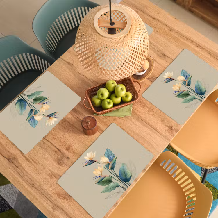Sets de table en vinyle - Fleurs d'oiseaux de paradis - Feuilles bleu-vert - Beige — 3