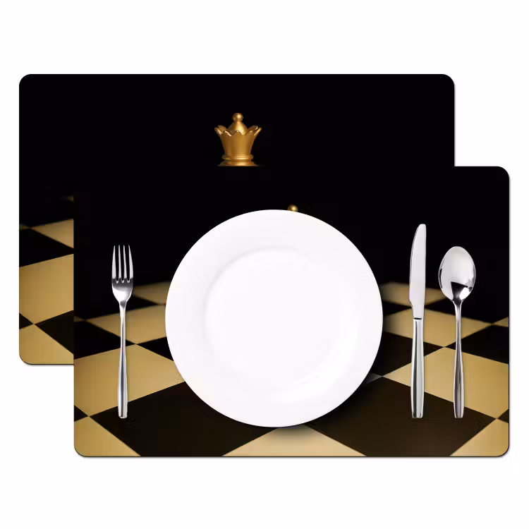 Sets de table en vinyle - Reine - Pièce d'échecs - Bloquée - Or — 2