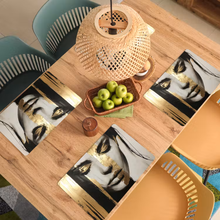 Sets de table en vinyle - Yeux - Visage - Or - Rayures — 3