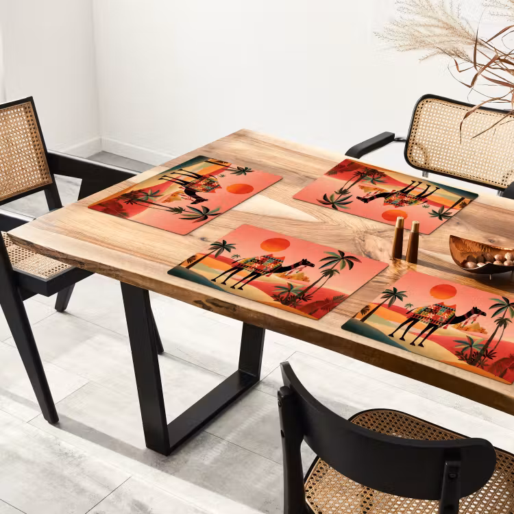 Sets de table en vinyle - Chameau - Tapis coloré - Dunes - Soleil rouge — 4