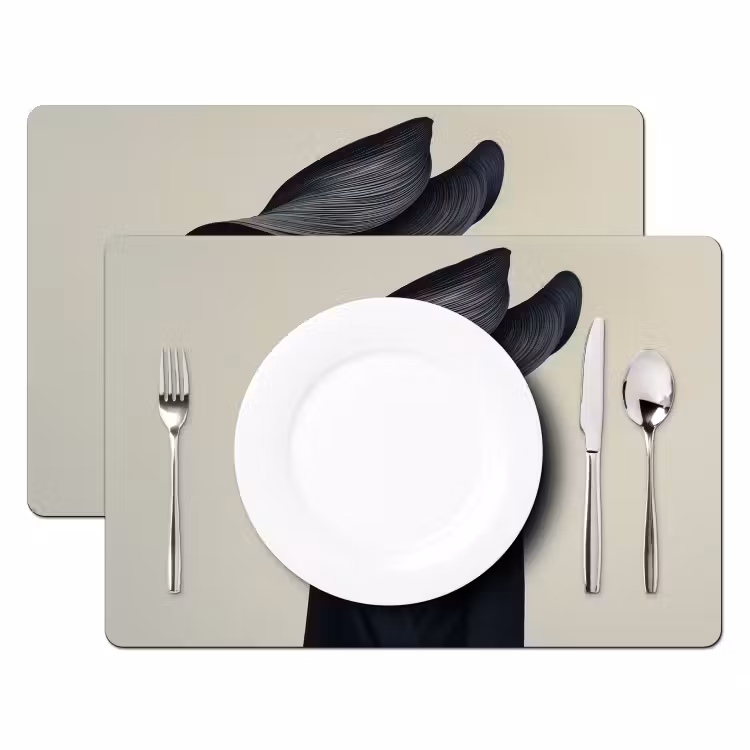 Sets de table en vinyle - Noir - Femme - Chapeau — 2